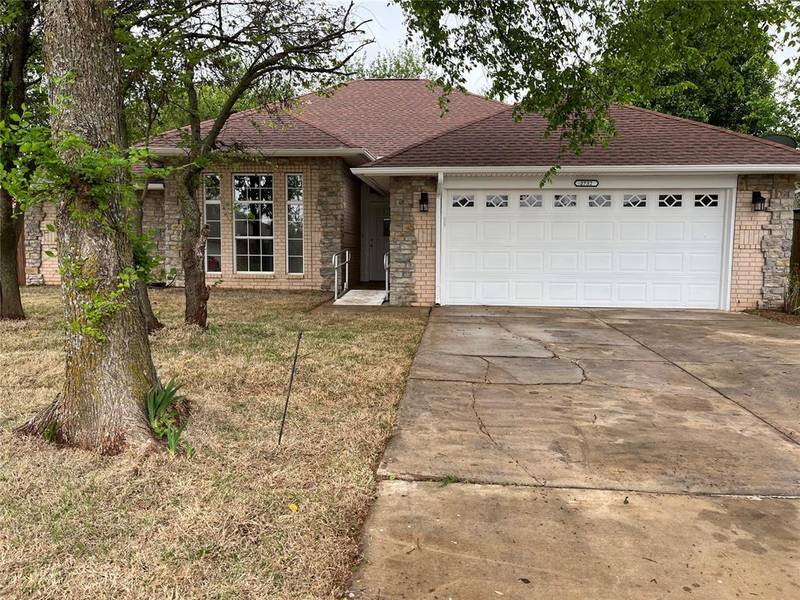 2732 SE 90th Street, Moore, OK 73160