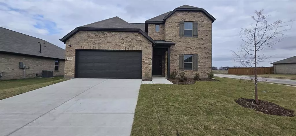 Van Alstyne, TX 75495,528 Ridgewood Drive