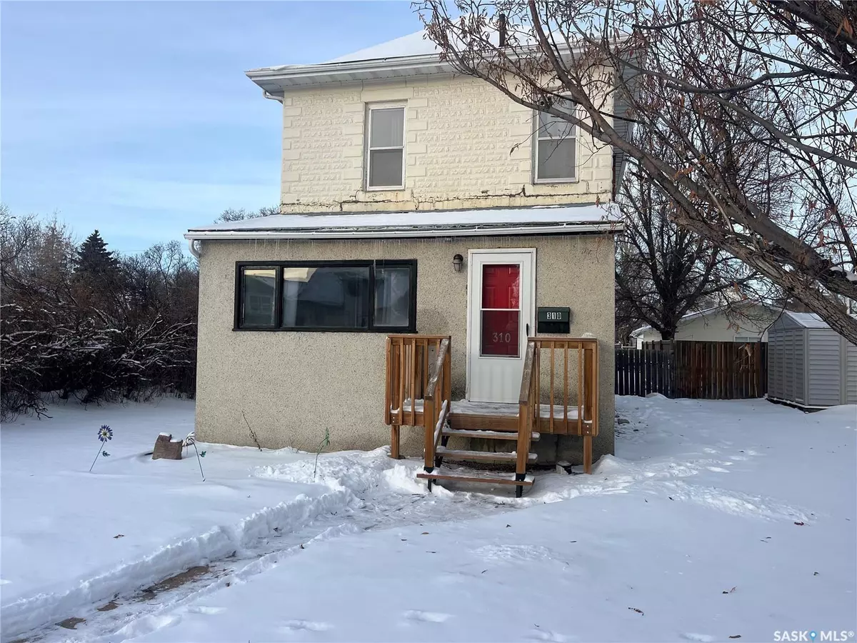 Moose Jaw, SK S6H 5K8,310 Grandview STREET SW