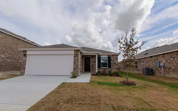 1228 Trace Drive, Aubrey, TX 76227