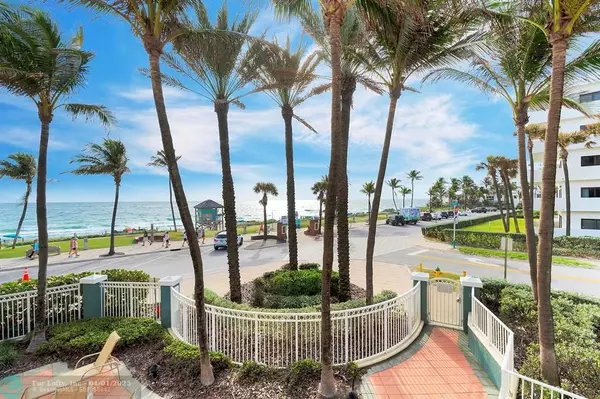 Deerfield Beach, FL 33441,2051 SE 3rd St  #203