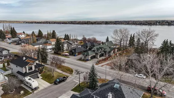 Chestermere, AB T1X 1J1,109 West Lakeview DR