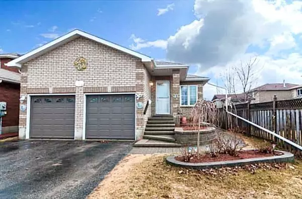 107 Holly Meadow RD, Barrie, ON L4N 0A1