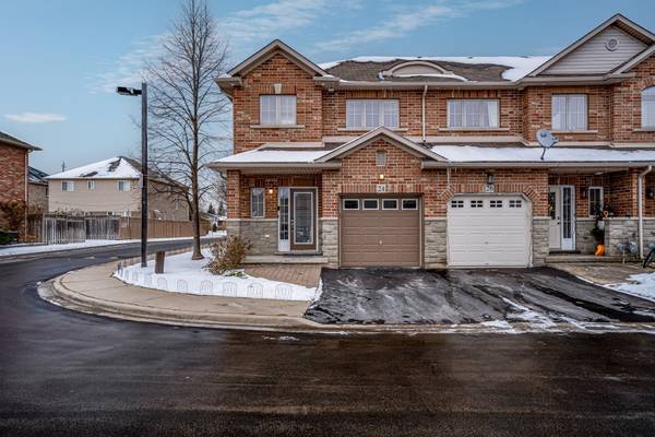 24 Marina Point CRES, Hamilton, ON L8E 0E4