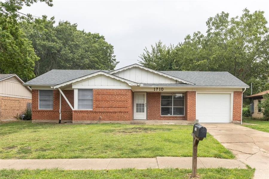 1710 W Hunt Street, Sherman, TX 75092