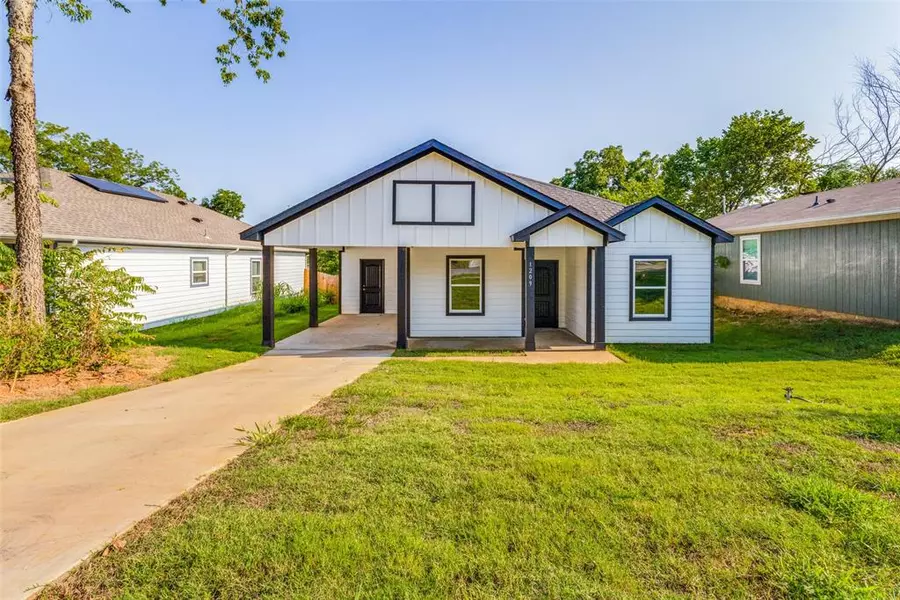 1209 W Johnson Street, Denison, TX 75020