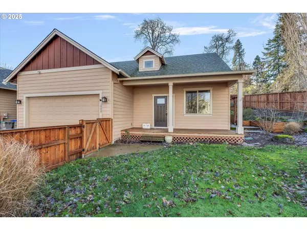 1002 REDTAIL LOOP, Hood River, OR 97031