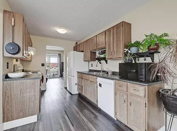 Calgary, AB T3K 1K6,96 Beddington CIR Northeast