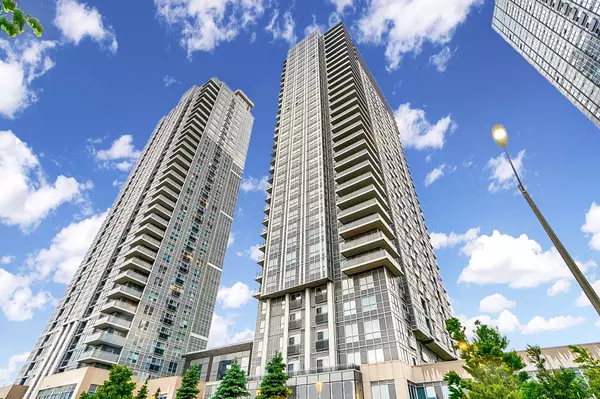 255 Village Green SQ #1808, Toronto E07, ON M1S 0L7