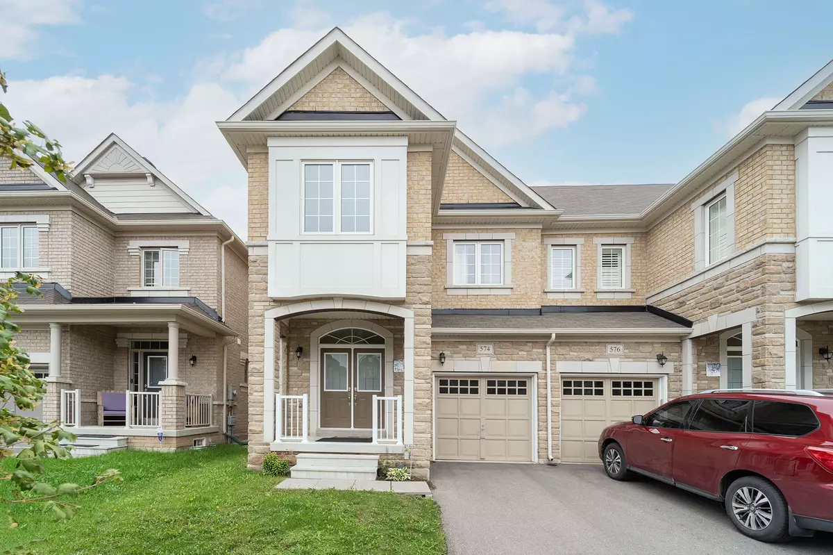 Oakville, ON L6M 1N7,574 Settlers RD W