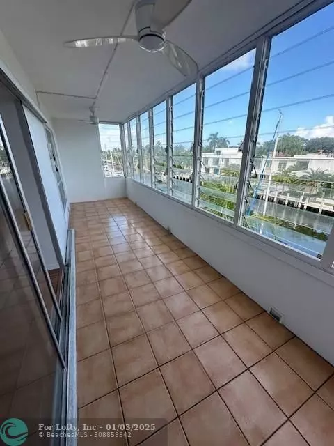 Fort Lauderdale, FL 33301,40 Isle Of Venice Dr  #13