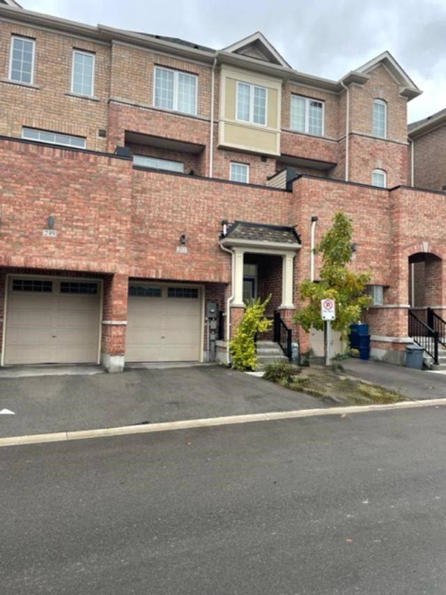 Newmarket, ON L3Y 0E1,251 Harding Park ST