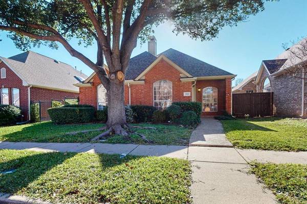 2710 Mum Drive, Richardson, TX 75082