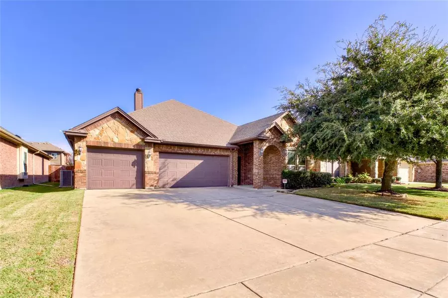 308 Pecos Drive, Burleson, TX 76028