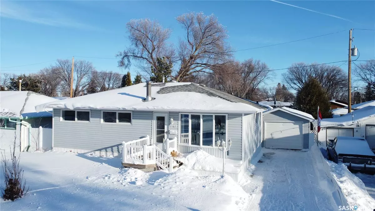 Moose Jaw, SK S6H 4M7,1103 Simpson AVENUE