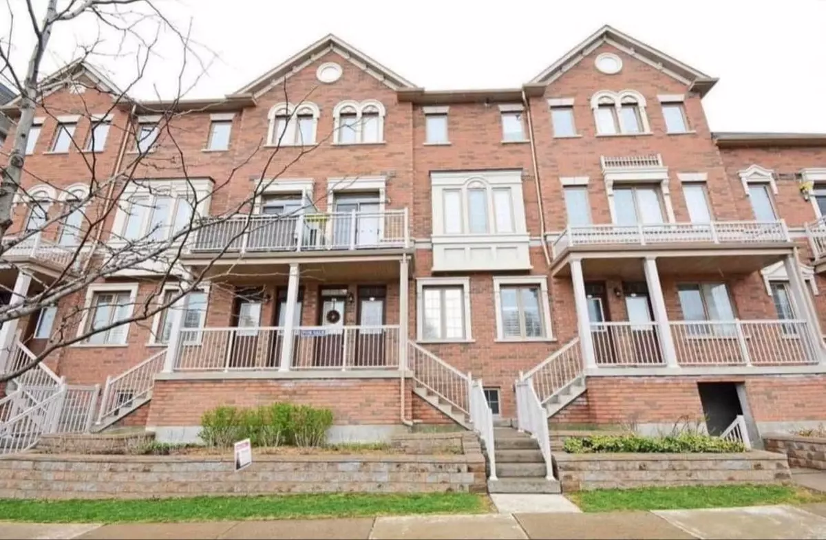 Brampton, ON L7A 5C2,180 Howden BLVD #36