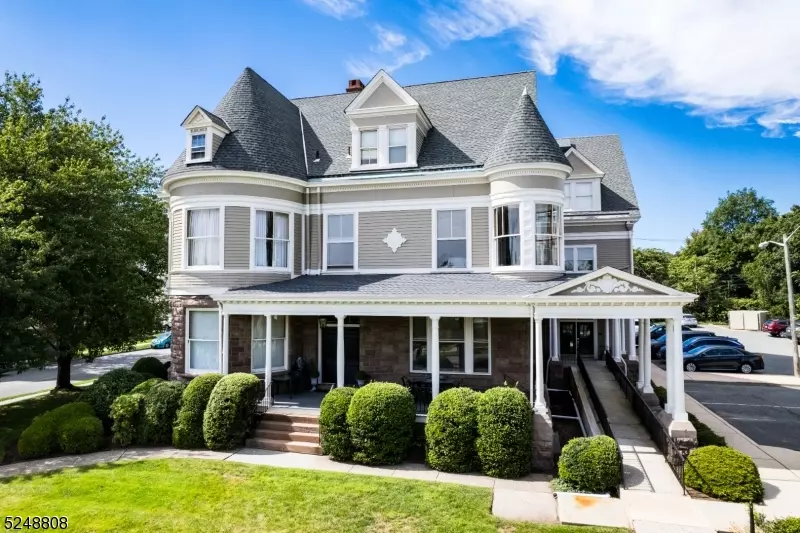 56 Park St, Montclair Twp., NJ 07042