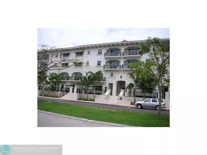 50 Alhambra Cir  #311, Coral Gables, FL 33134