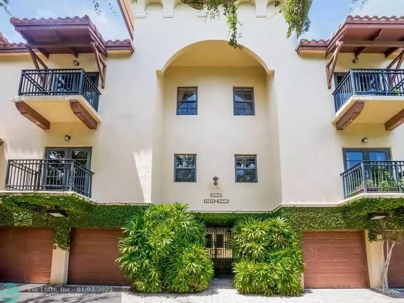 Coconut Grove, FL 33133,2769 Coconut Ave  #2769