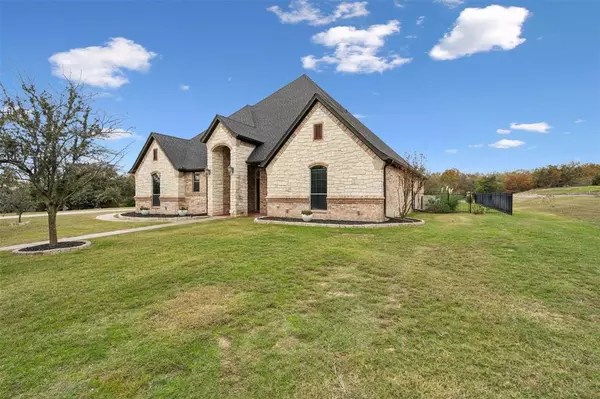 Azle, TX 76020,5700 Maple Valley Drive