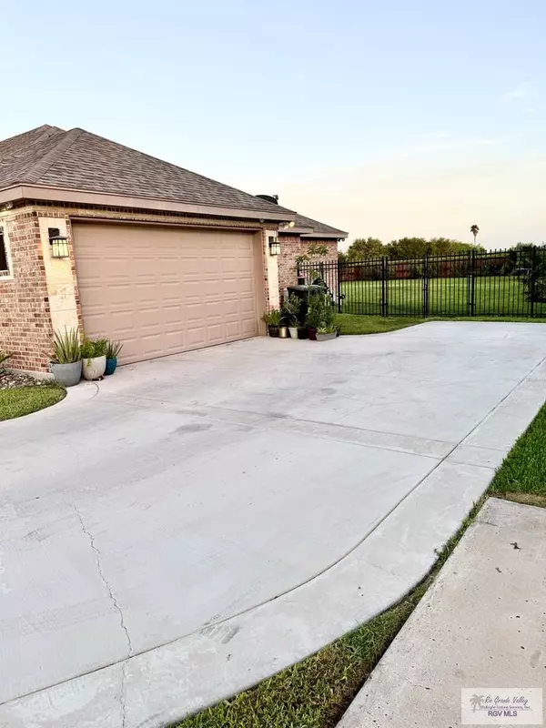 Harlingen, TX 78522,5305 HURD CT