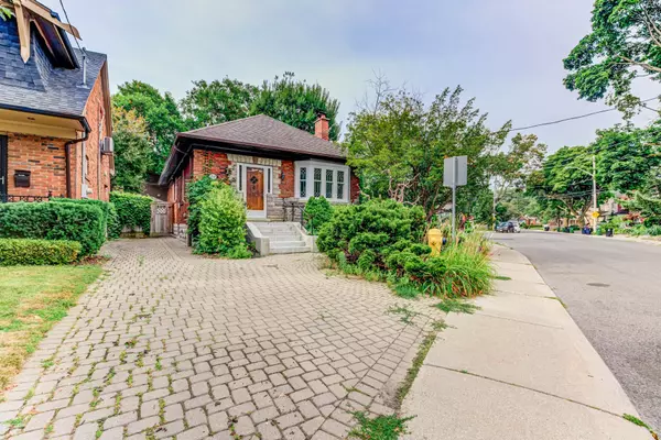 81 Hopedale AVE #Lower, Toronto E03, ON M4K 3M9