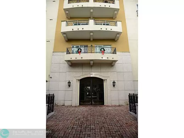 Coral Gables, FL 33134,20 Calabria Ave  #503