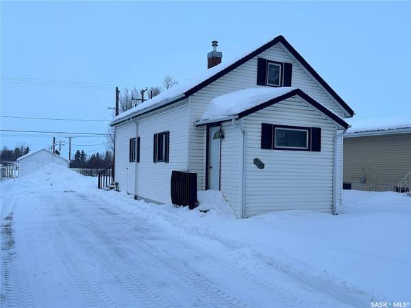 510 B AVENUE E, Wynyard, SK S0A 4T0