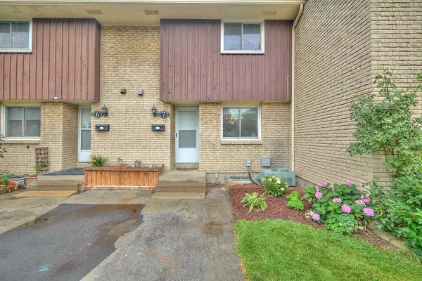 50 LAKESHORE RD #7, St. Catharines, ON L2N 6P8