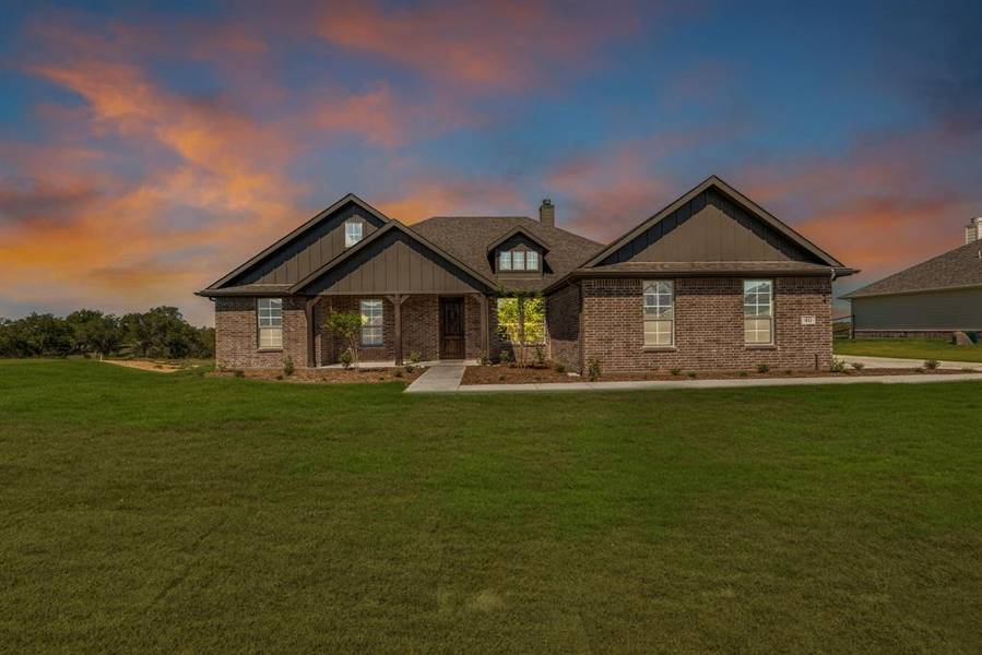 40 Yosemite Trail, Valley View, TX 76272