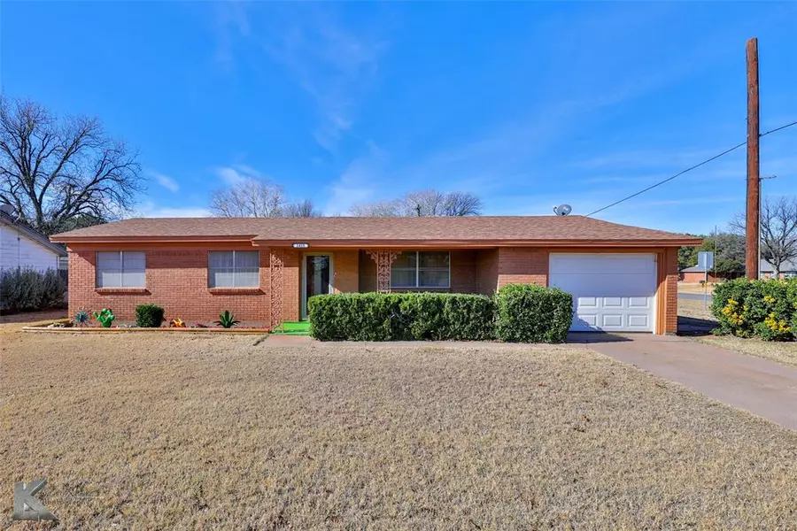 1415 N Avenue L, Haskell, TX 79521