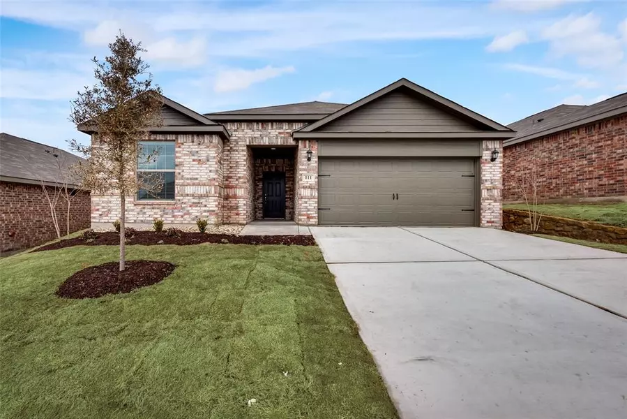 111 Bandana Circle, Newark, TX 76071