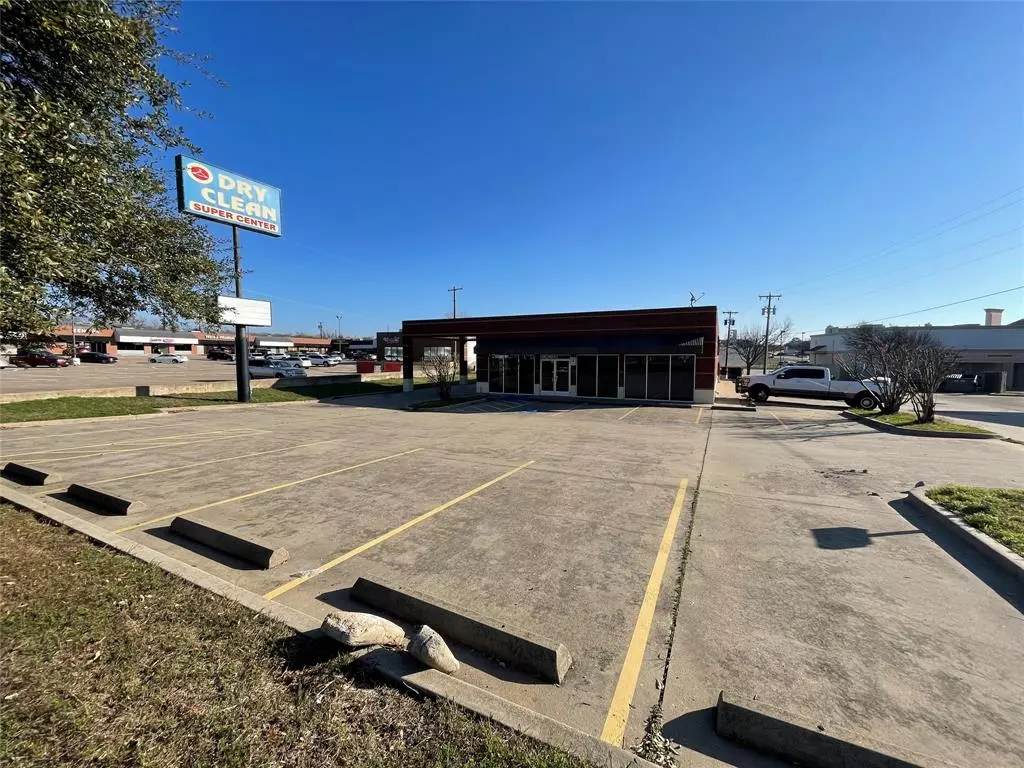 Sherman, TX 75090,1911 N Loy Lake Road