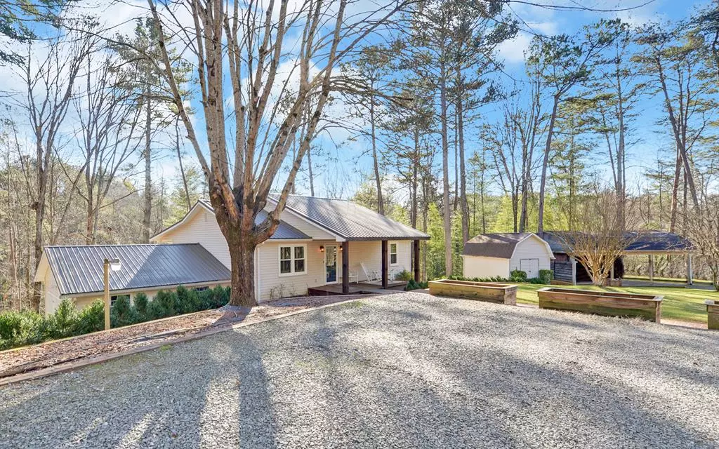 Ellijay, GA 30540,365 Quarles Lane