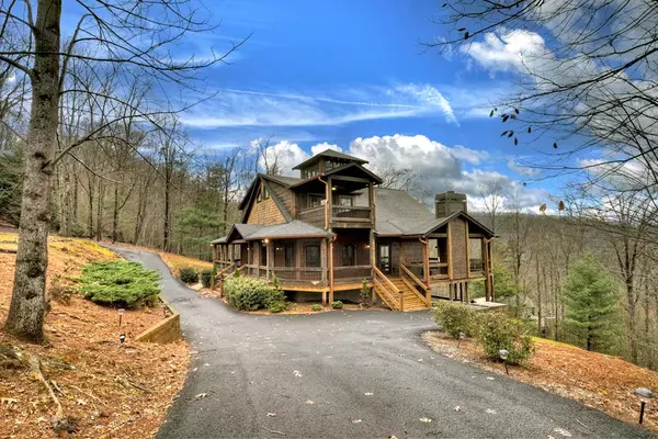 904 Raccoon Road, Blue Ridge, GA 30513