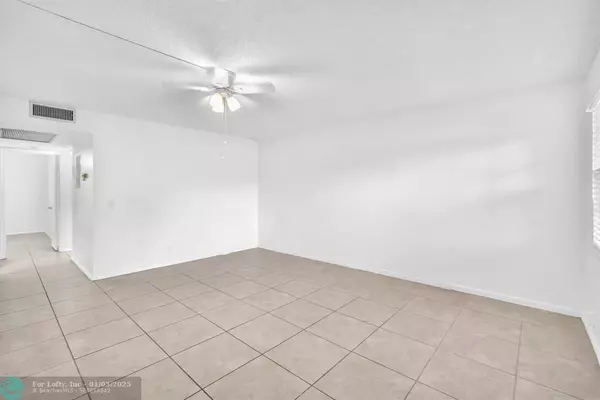 Pembroke Pines, FL 33027,13475 SW 9th St  #105