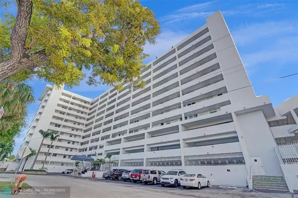 3100 NE 49 St.  #1103, Fort Lauderdale, FL 33308