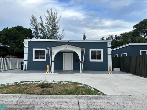 526 NW 15th Way  #4, Fort Lauderdale, FL 33311