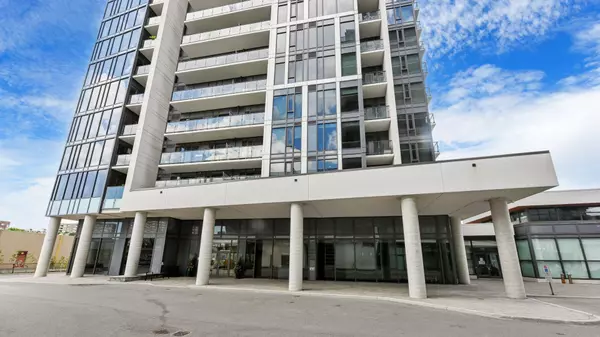 Richmond Hill, ON L4C 0X5,9618 Yonge ST #205