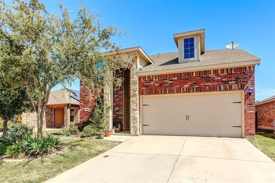 906 Platinum Drive, Princeton, TX 75407