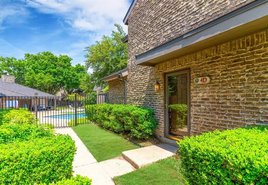 333 Melrose Drive #4D, Richardson, TX 75080