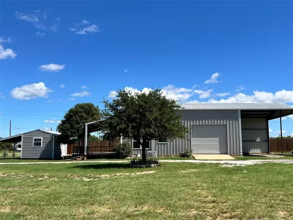 Comanche, TX 76442,117 N Lakeway Drive