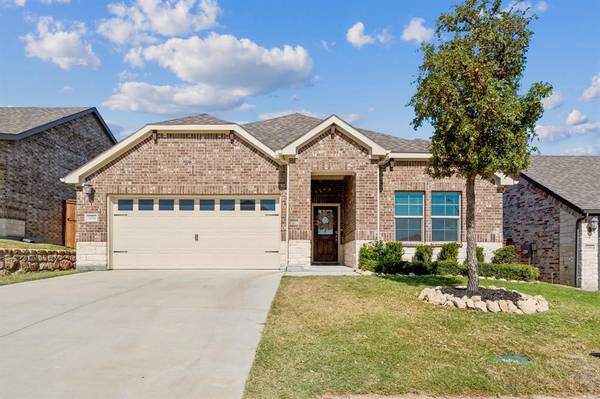 10504 Brookshire Road,  Fort Worth,  TX 76126