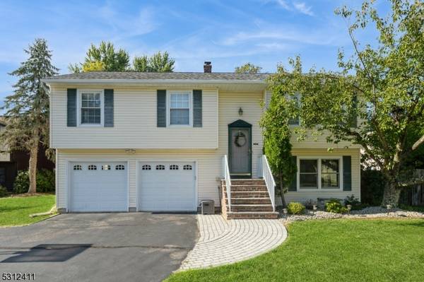 9 Village Ct,  Flemington Boro,  NJ 08822