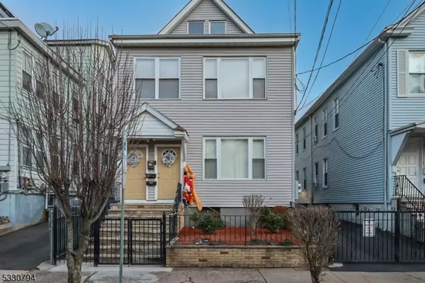 411 E 28th St #2, Paterson City, NJ 07514