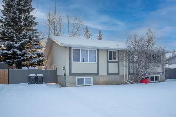 110 Westview DR, Sylvan Lake, AB T4S 1H8