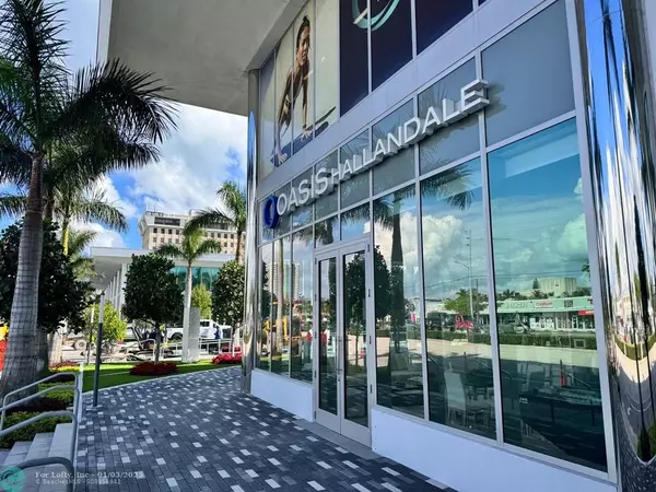 Hallandale Beach, FL 33009,1006 E Hallandale Beach Blvd  #205