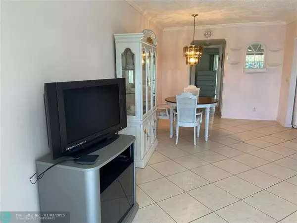 Deerfield Beach, FL 33442,97 Oakridge H  #97