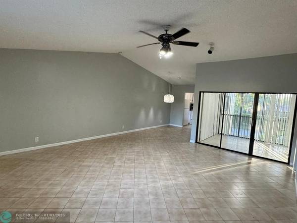 Coral Springs, FL 33071,9578 SW 1st Ct  #9-S