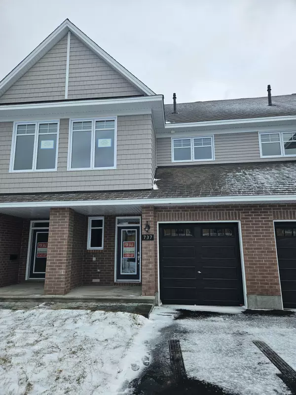 737 MAVERICK CRES, Stittsville - Munster - Richmond, ON K2S 2X1